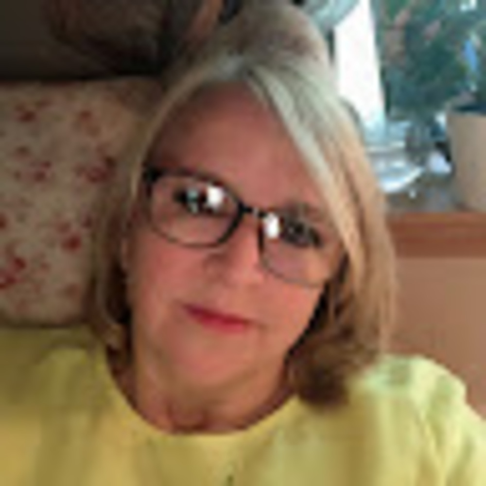 Meet your Posher, Hally